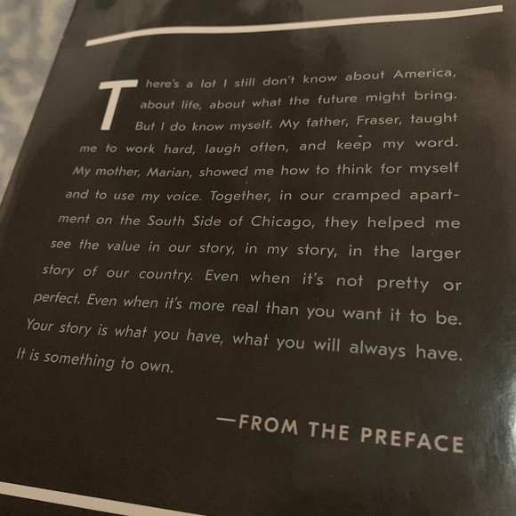 📚 NEW Becoming Michelle Obama Hardback Book Autobiography Memoir Pictures - Picture 13 of 16